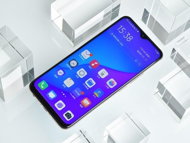 电量在线的性能实力派 vivo Z5i一部真正用实力说